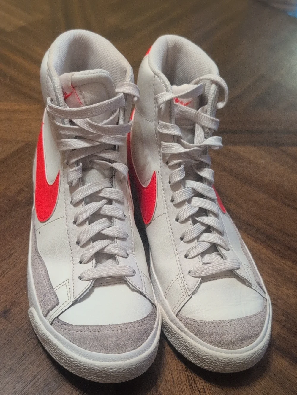 Nike Kids High-Top Sneakers in White with Neon Pink Swoosh